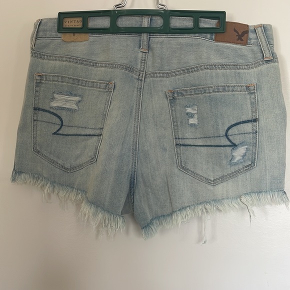 NWT American eagle vintage festival shorts size 8 distressed light wash - Picture 2 of 4